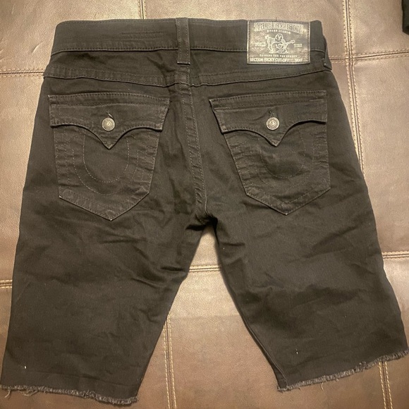 True Religion - Picture 2 of 5